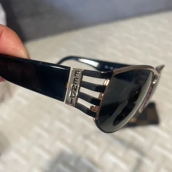 Authentic Fendi Sunglasses (see pics For details) - Picture 11 of 14
